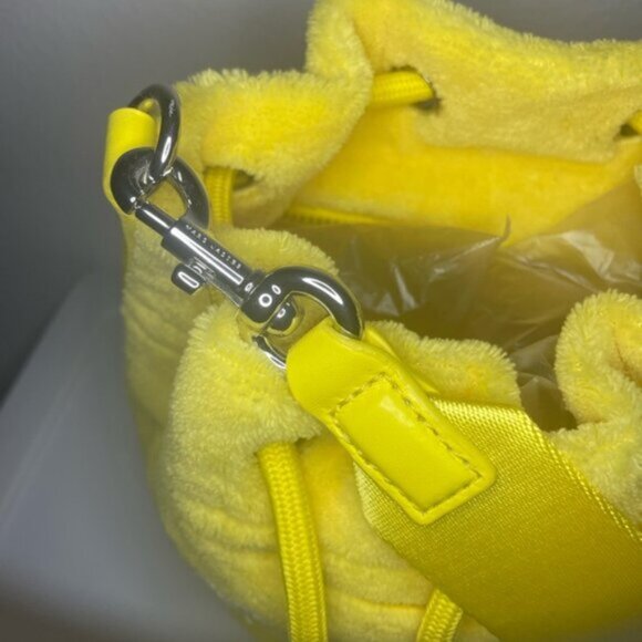MARC JACOBS The Terry Bucket Bag - Picture 3 of 9